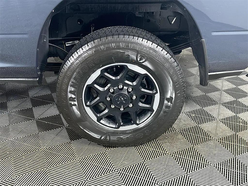 new 2025 Ram 3500 car, priced at $76,609