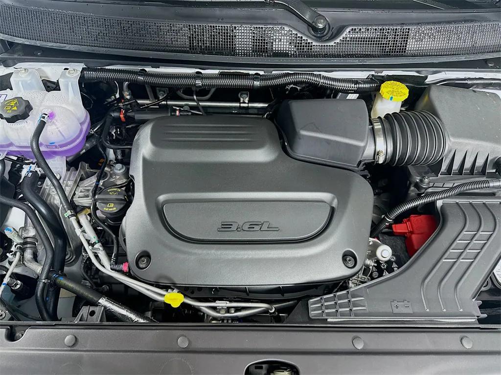 new 2026 Chrysler Pacifica car, priced at $50,589