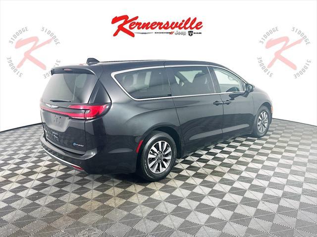 used 2023 Chrysler Pacifica Hybrid car, priced at $23,835