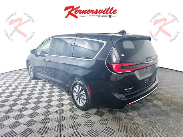 used 2023 Chrysler Pacifica Hybrid car, priced at $23,835