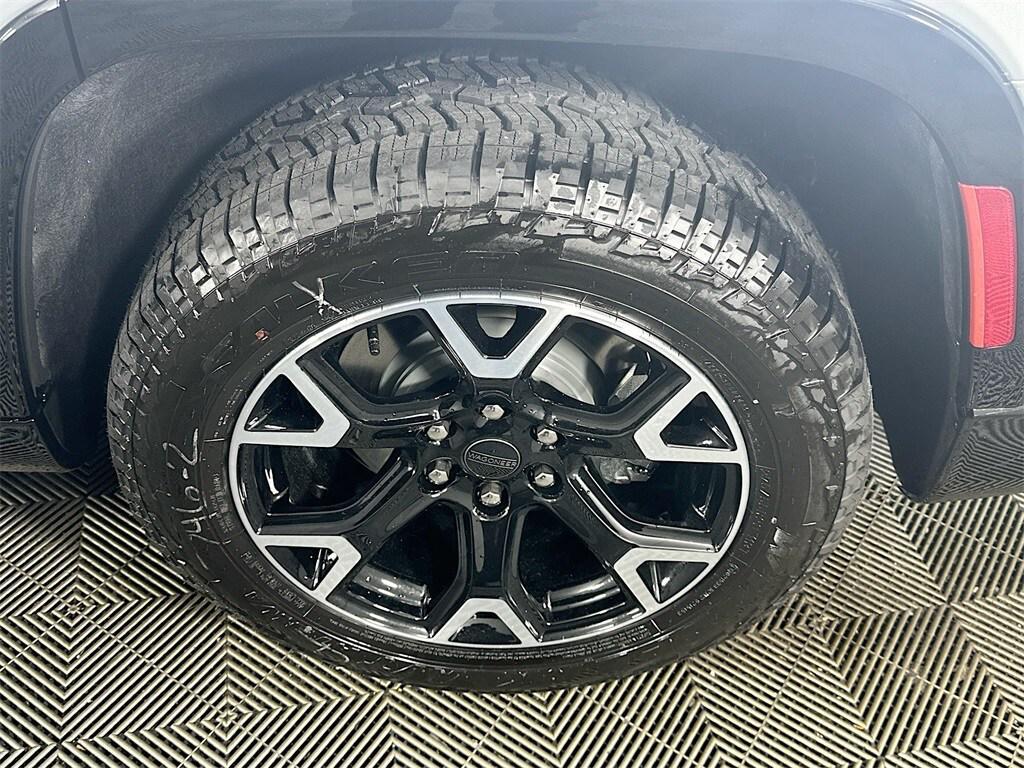 new 2025 Jeep Wagoneer car, priced at $70,165