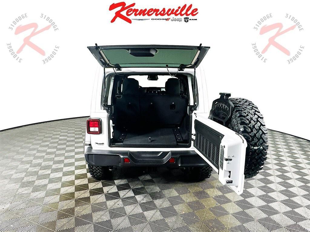 new 2026 Jeep Wrangler car, priced at $53,257