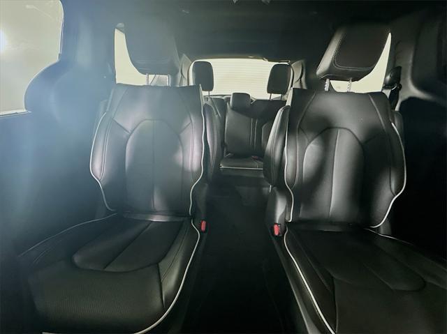 new 2025 Chrysler Pacifica Hybrid car, priced at $53,148