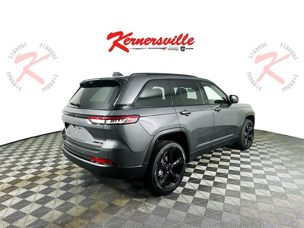 new 2025 Jeep Grand Cherokee car, priced at $47,017