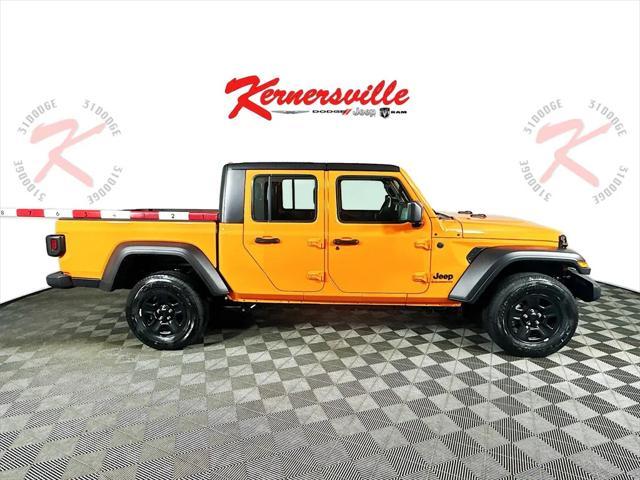 new 2025 Jeep Gladiator car, priced at $40,115