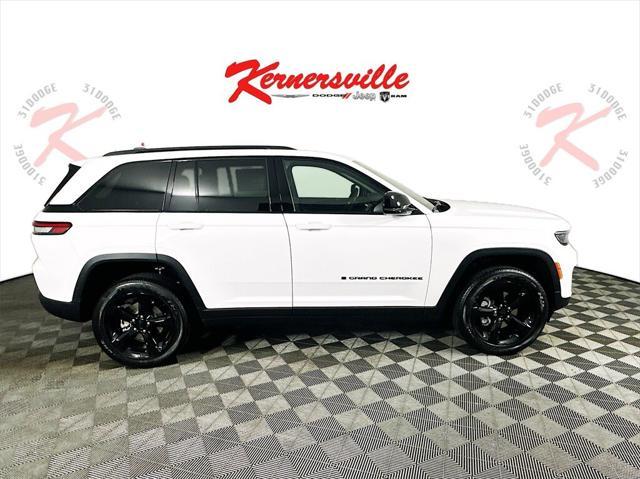 new 2024 Jeep Grand Cherokee car, priced at $41,480