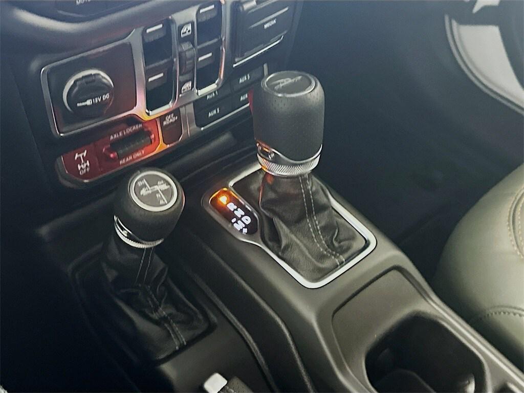 new 2026 Jeep Gladiator car, priced at $65,385