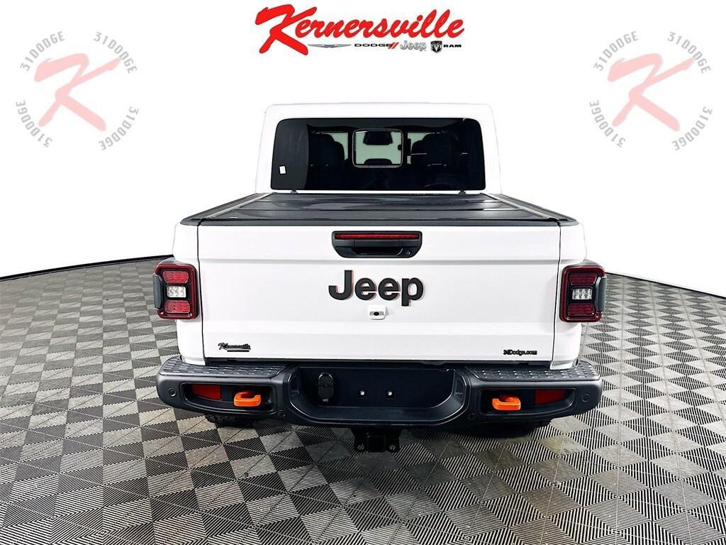 new 2026 Jeep Gladiator car, priced at $65,385