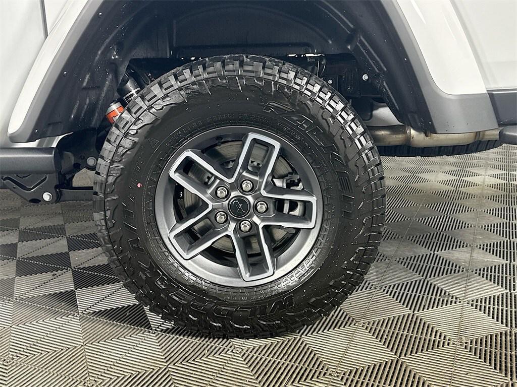 new 2026 Jeep Gladiator car, priced at $65,385