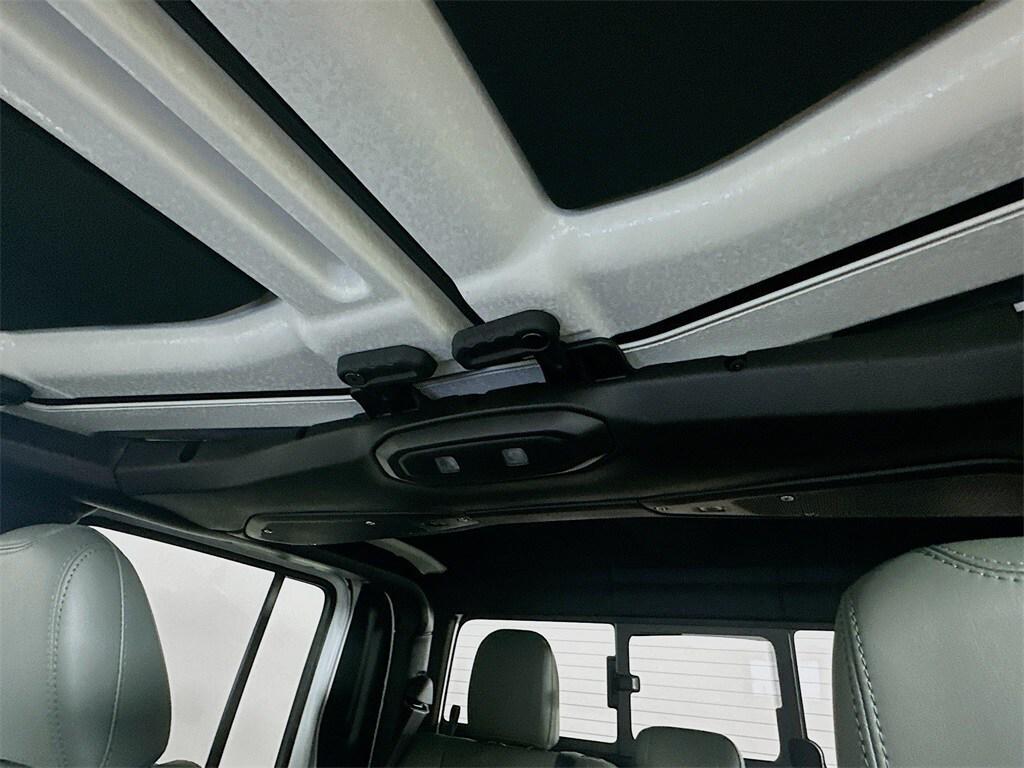 new 2026 Jeep Gladiator car, priced at $65,385