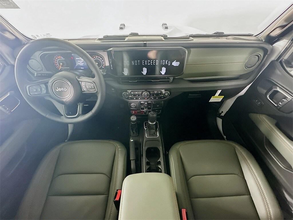 new 2026 Jeep Gladiator car, priced at $65,385