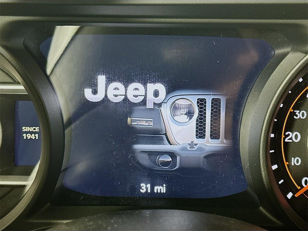 new 2026 Jeep Gladiator car, priced at $65,385