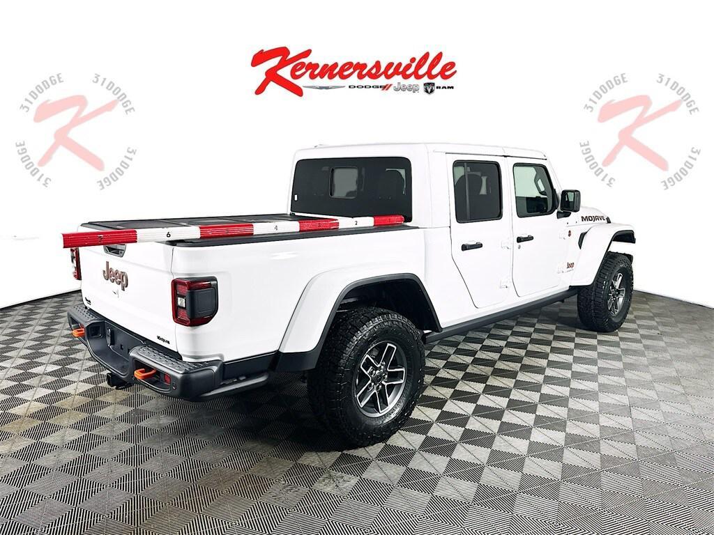new 2026 Jeep Gladiator car, priced at $65,385