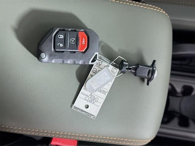 new 2025 Jeep Gladiator car, priced at $50,578