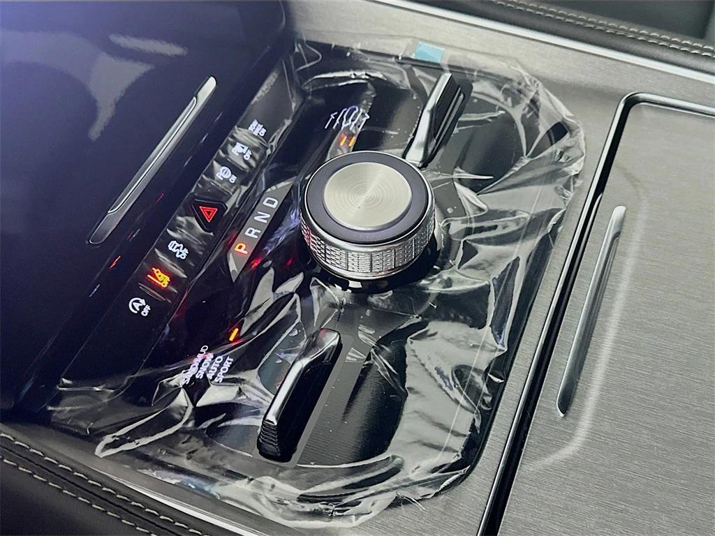 new 2025 Jeep Wagoneer L car, priced at $77,807