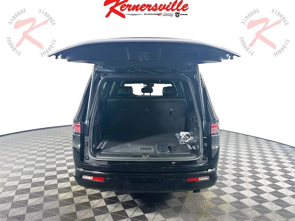 new 2025 Jeep Wagoneer L car, priced at $77,807