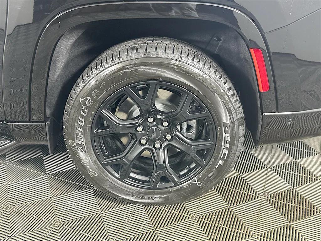 new 2025 Jeep Wagoneer L car, priced at $77,807