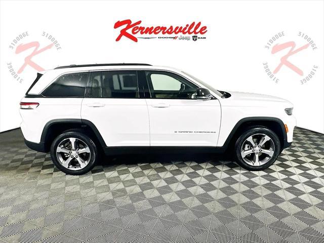 new 2025 Jeep Grand Cherokee car, priced at $43,653