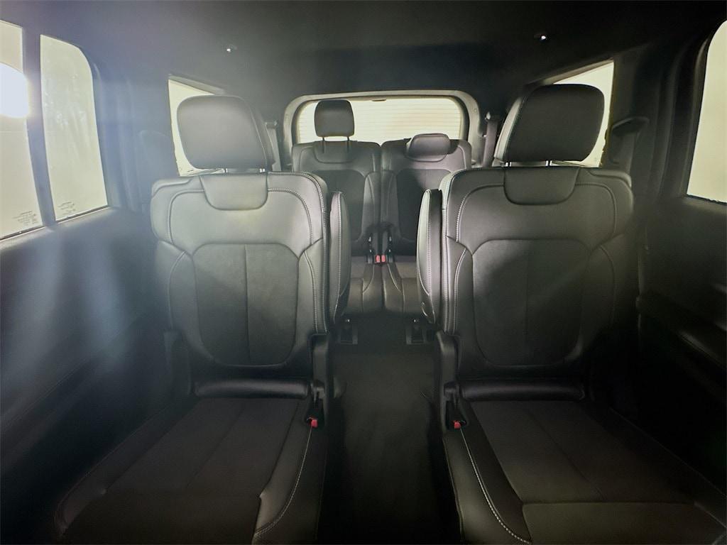 new 2025 Jeep Grand Cherokee L car, priced at $40,685