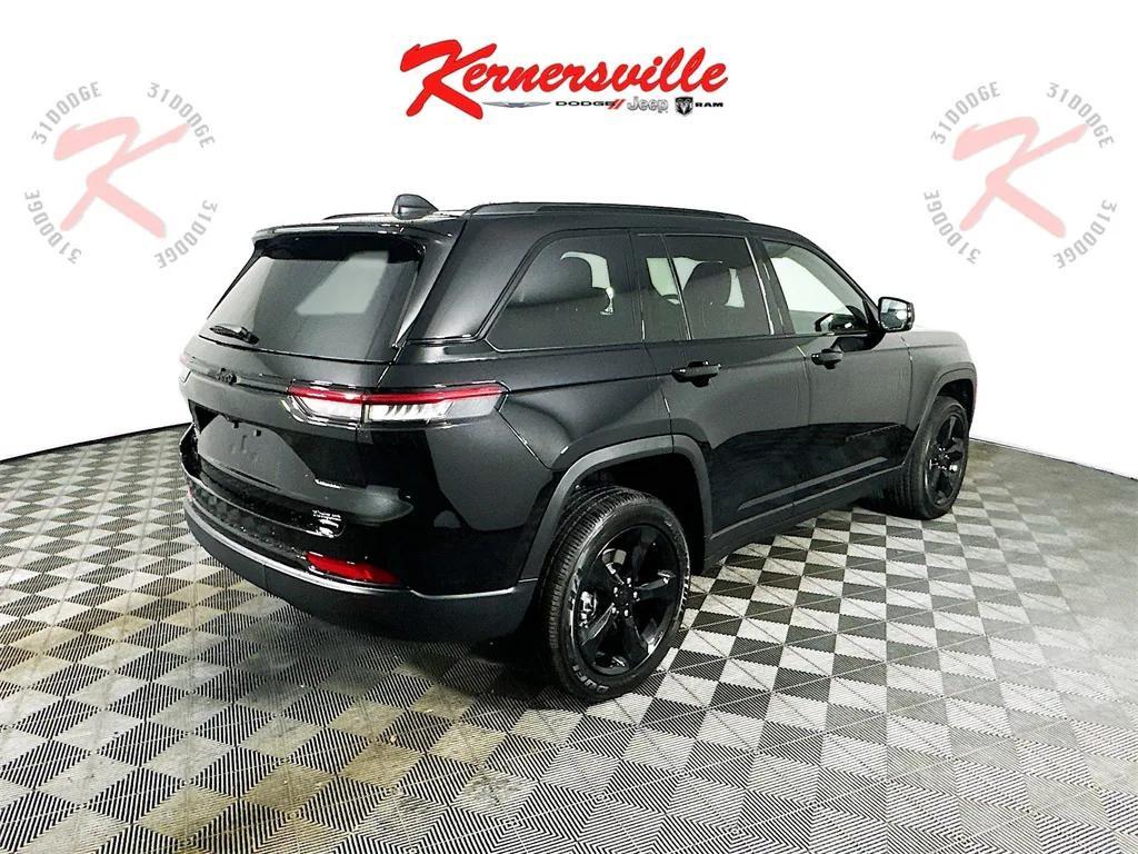 new 2025 Jeep Grand Cherokee car, priced at $41,273