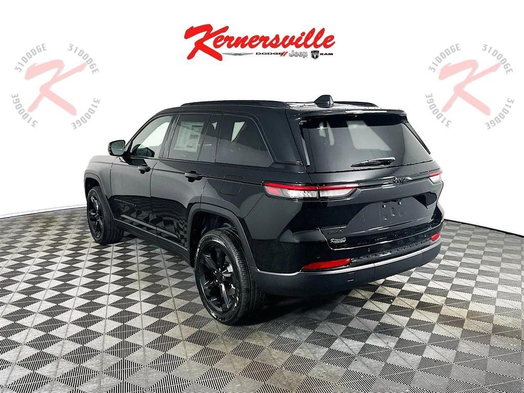 new 2025 Jeep Grand Cherokee car, priced at $41,273