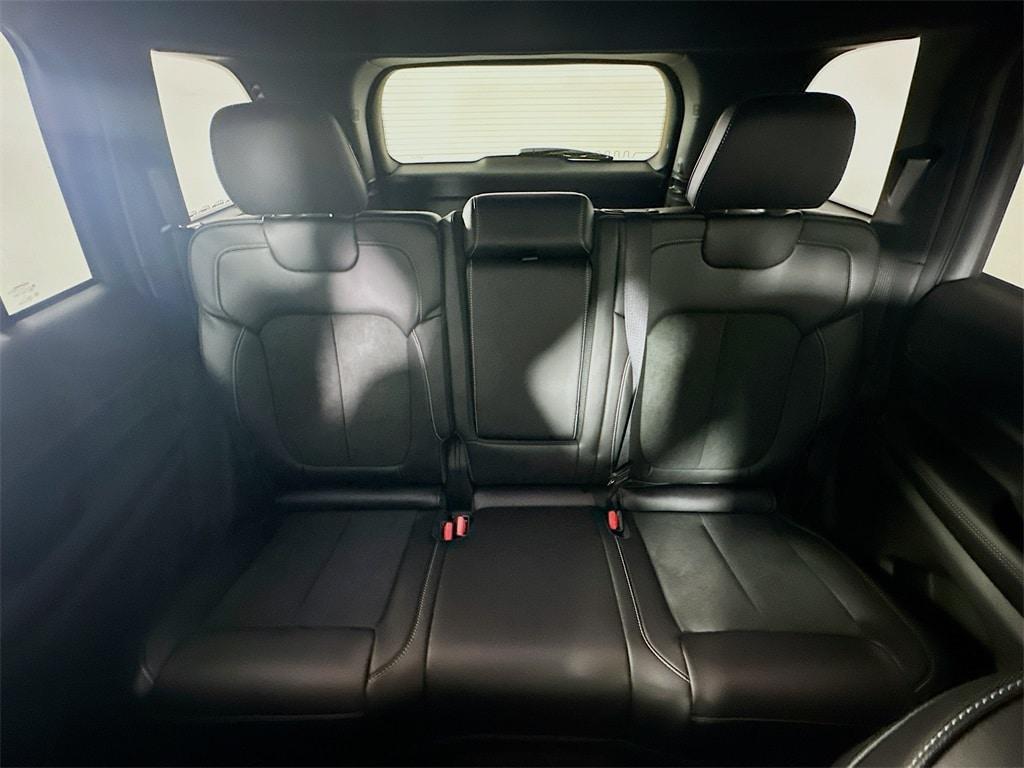 new 2025 Jeep Grand Cherokee car, priced at $41,273
