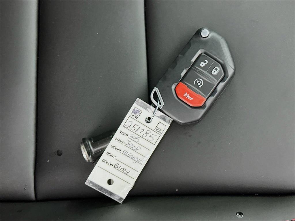 new 2025 Jeep Wrangler car, priced at $67,165