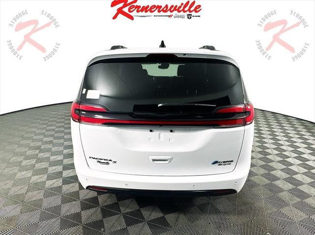 new 2024 Chrysler Pacifica Hybrid car, priced at $55,745