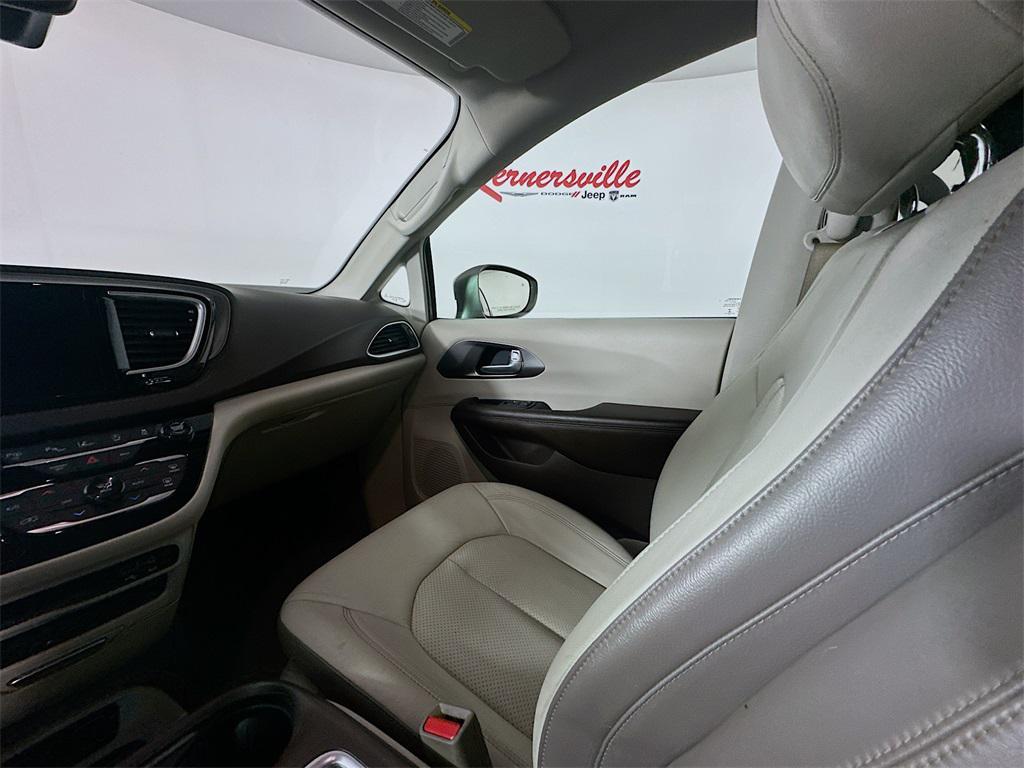 used 2017 Chrysler Pacifica car, priced at $14,385