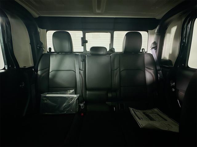 new 2025 Jeep Gladiator car, priced at $50,171