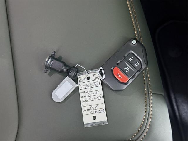 new 2025 Jeep Gladiator car, priced at $53,019
