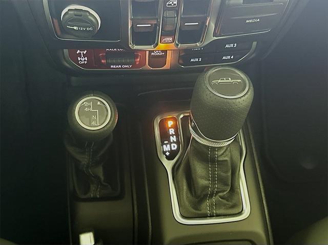 new 2025 Jeep Gladiator car, priced at $52,214