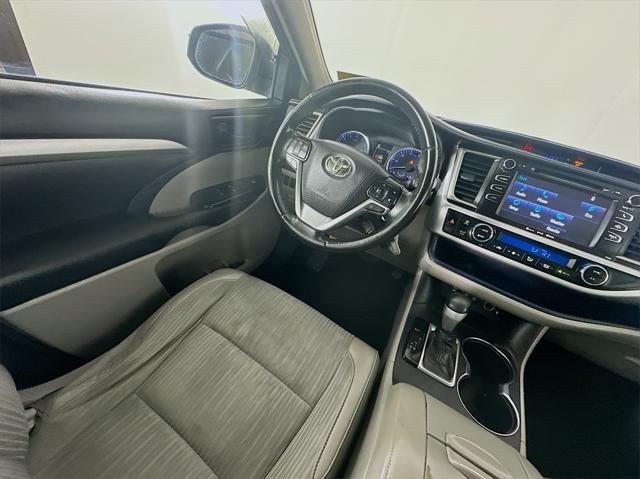 used 2018 Toyota Highlander car, priced at $13,985