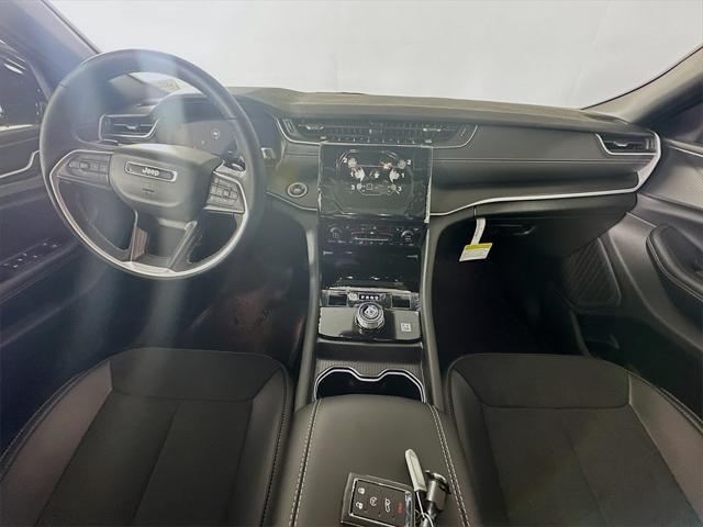 new 2024 Jeep Grand Cherokee car, priced at $39,585