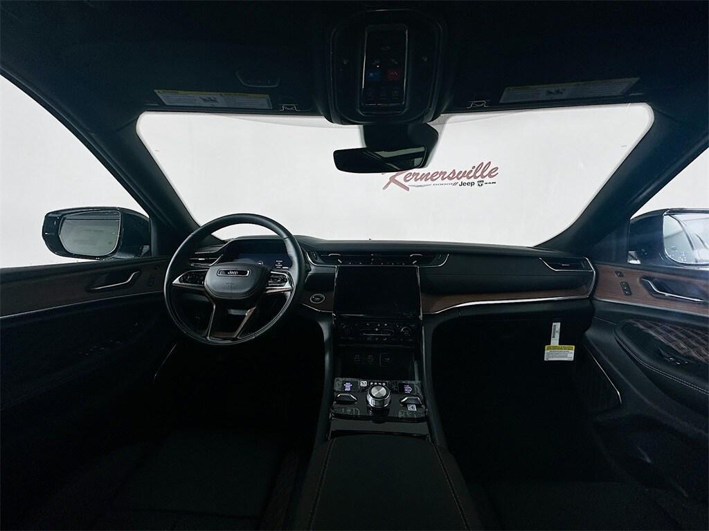 new 2025 Jeep Grand Cherokee L car, priced at $57,891
