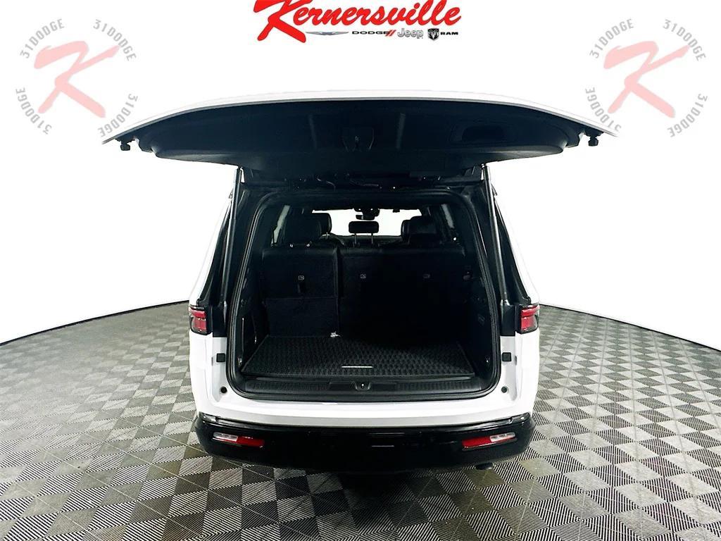 new 2025 Jeep Wagoneer car, priced at $69,626