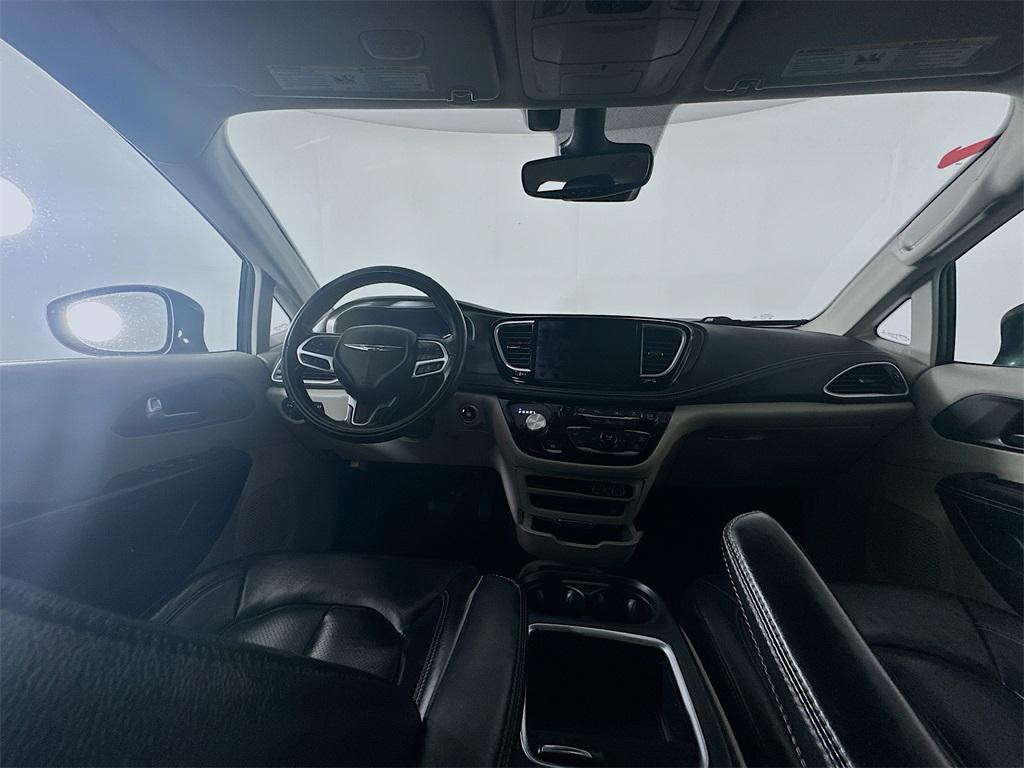 used 2022 Chrysler Pacifica Hybrid car, priced at $20,235