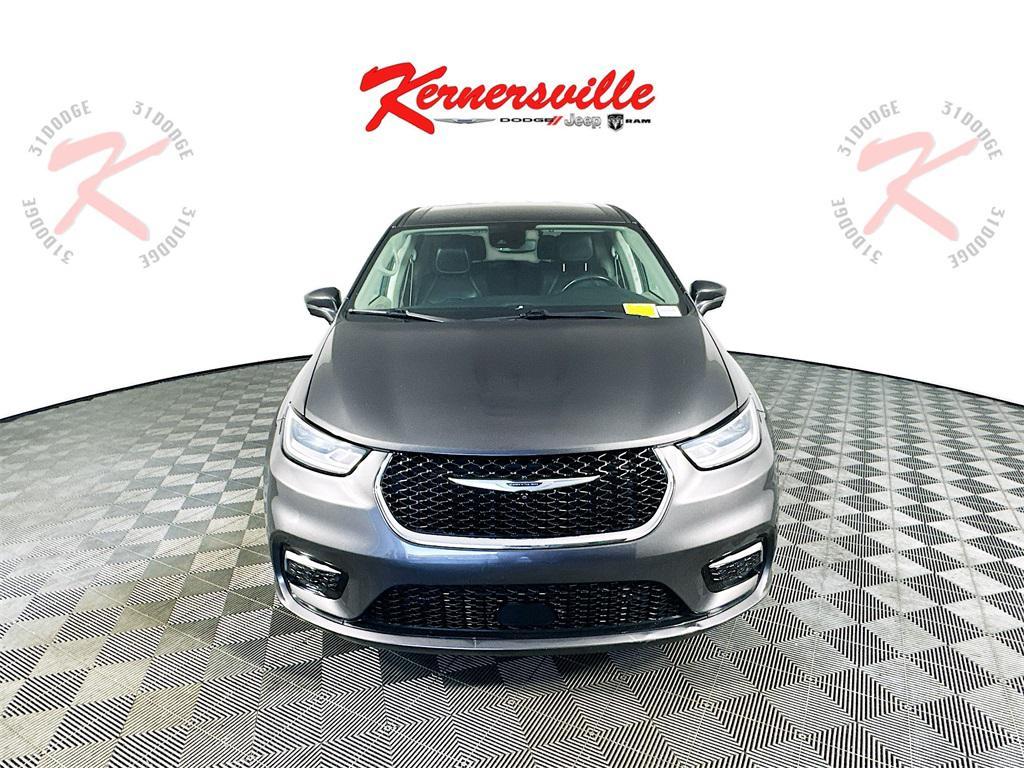 used 2022 Chrysler Pacifica Hybrid car, priced at $20,235