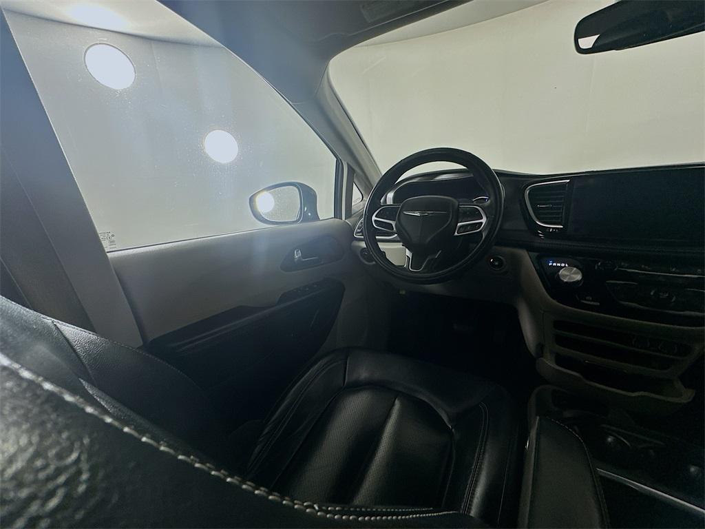 used 2022 Chrysler Pacifica Hybrid car, priced at $20,235