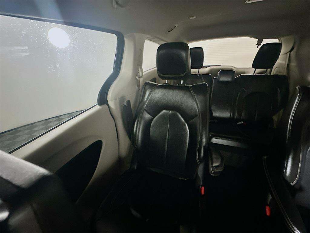 used 2022 Chrysler Pacifica Hybrid car, priced at $20,235