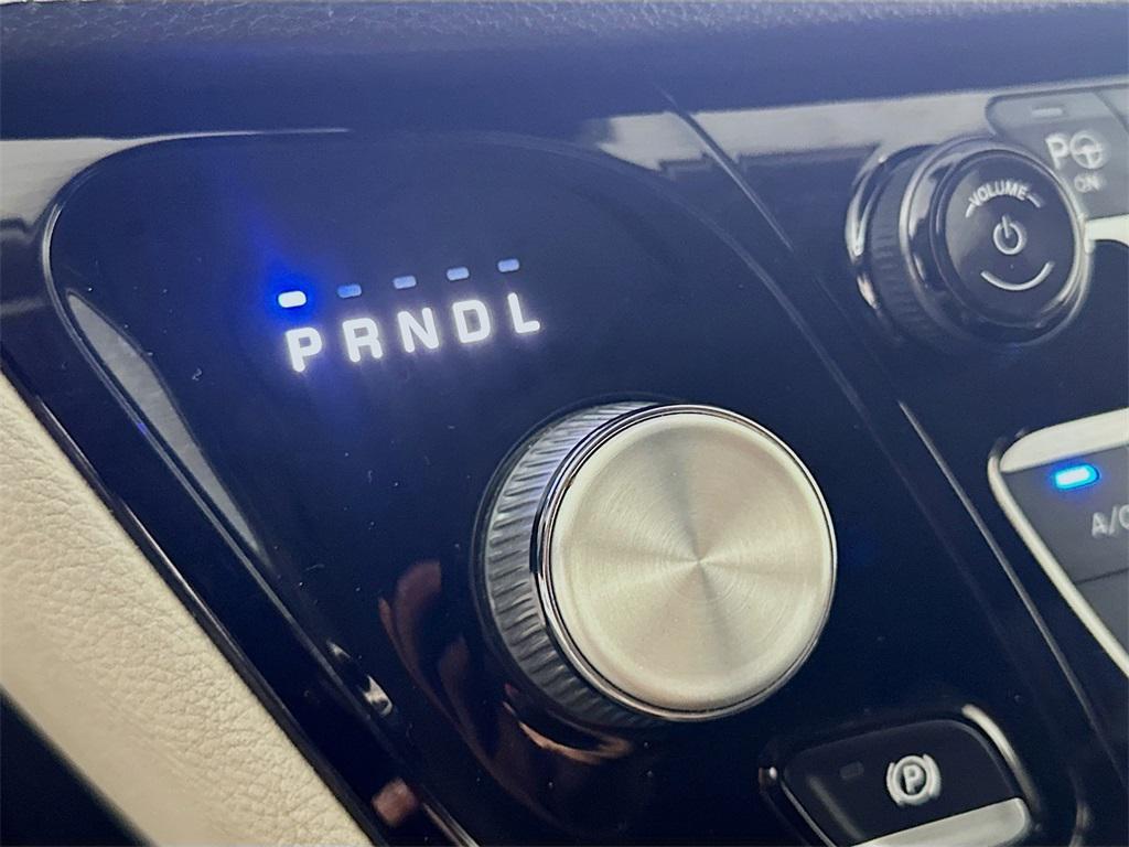 used 2022 Chrysler Pacifica Hybrid car, priced at $20,235