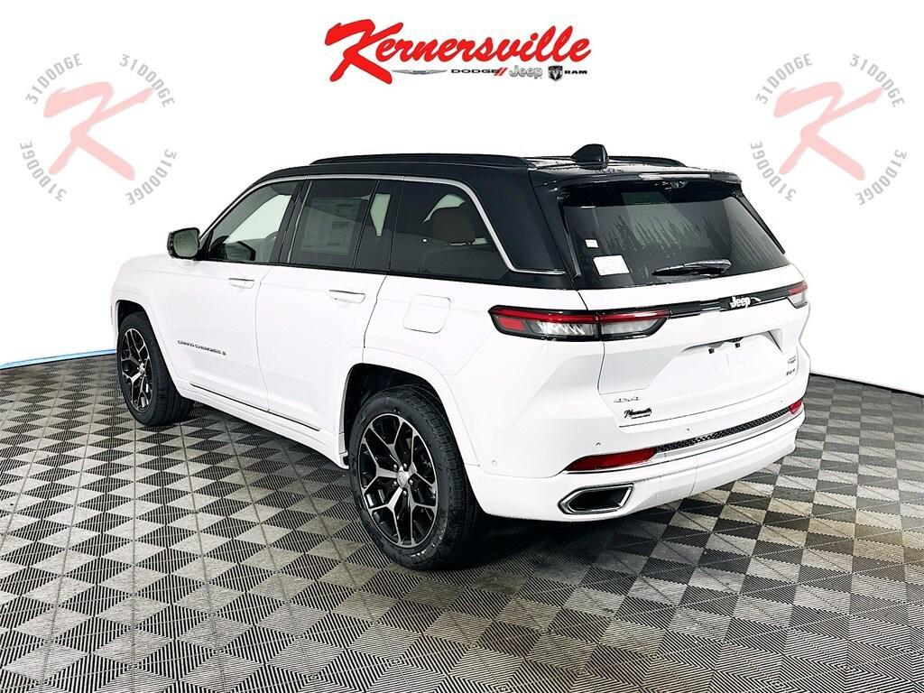 new 2025 Jeep Grand Cherokee car, priced at $67,900