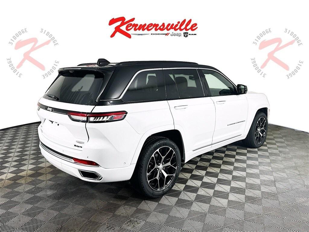 new 2025 Jeep Grand Cherokee car, priced at $67,900