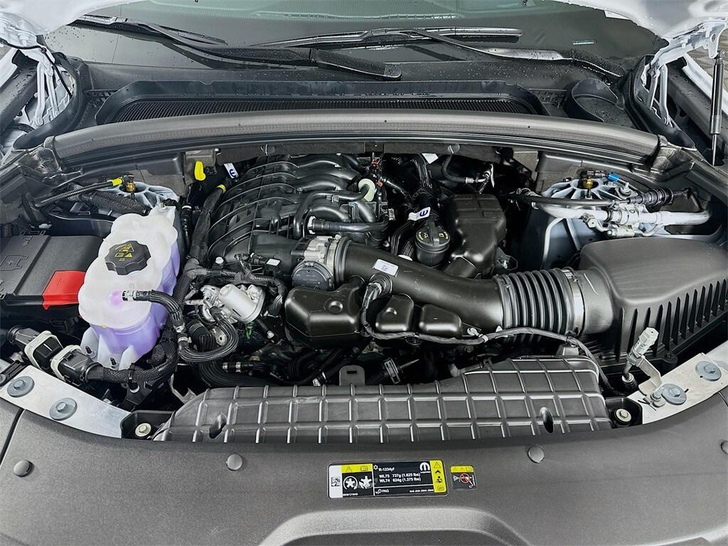 new 2025 Jeep Grand Cherokee car, priced at $67,900