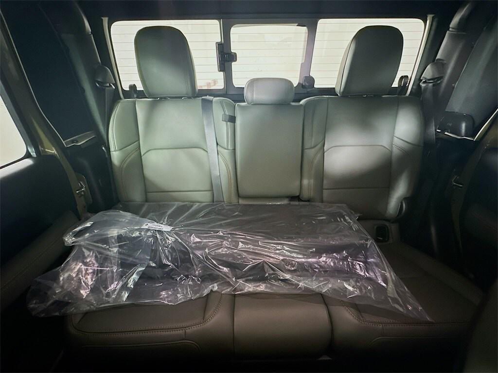 new 2026 Jeep Gladiator car, priced at $65,980