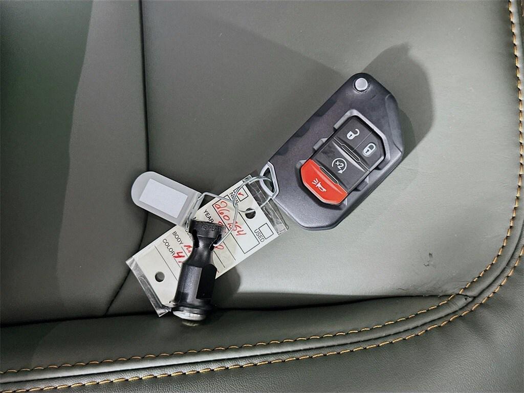 new 2026 Jeep Gladiator car, priced at $65,980