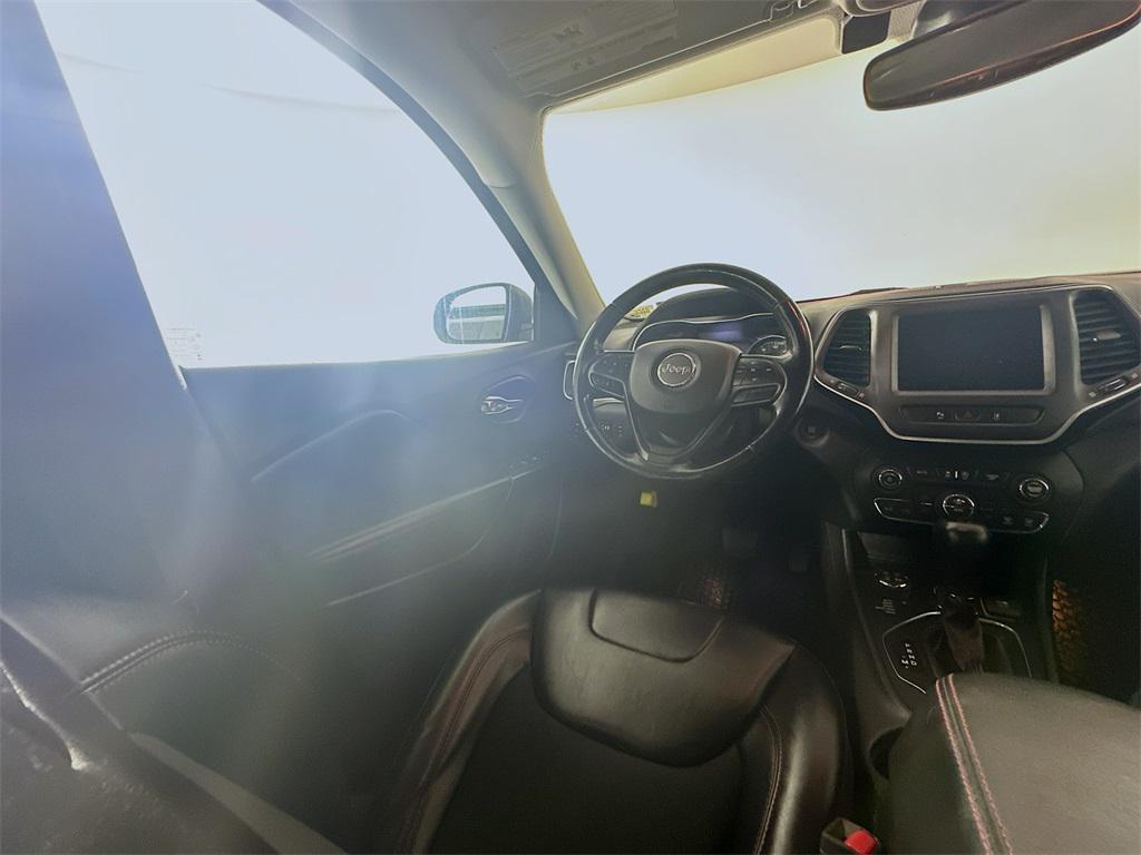 used 2021 Jeep Cherokee car, priced at $20,435