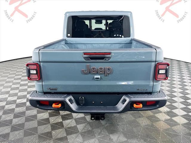 new 2025 Jeep Gladiator car, priced at $50,056