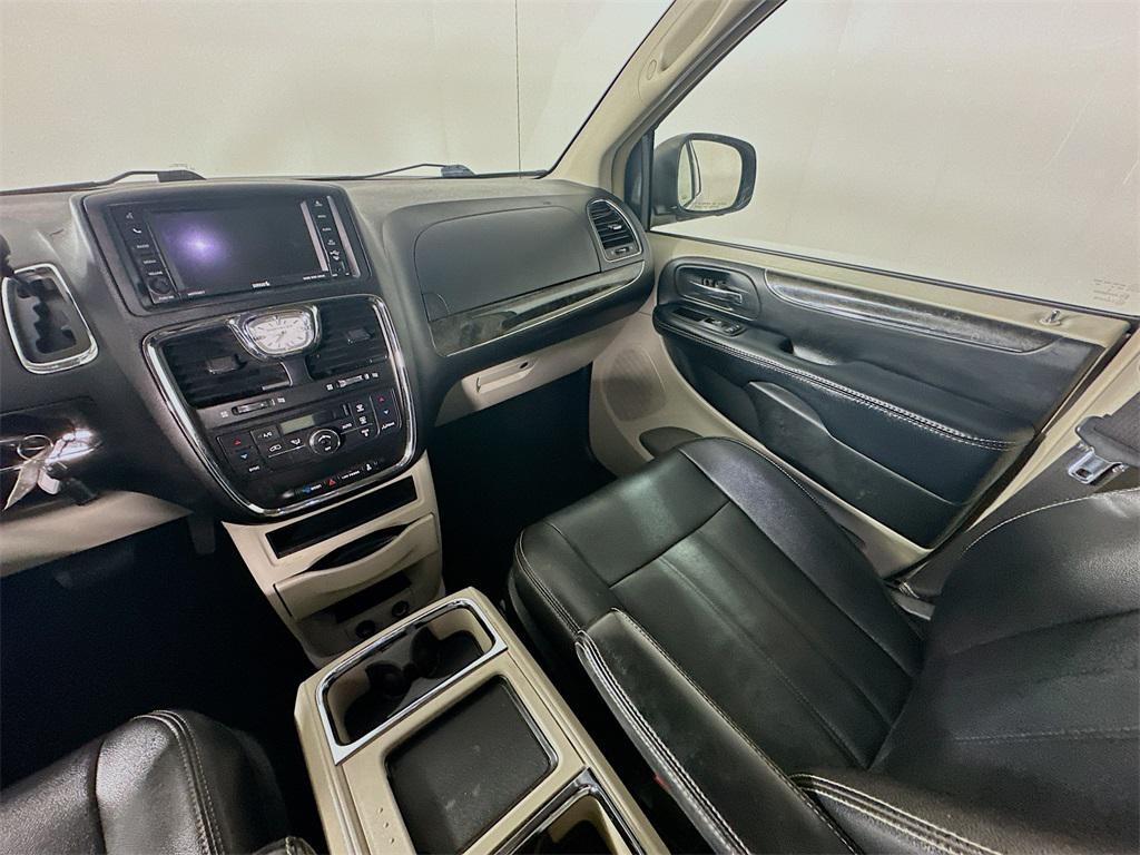 used 2014 Chrysler Town & Country car, priced at $5,885