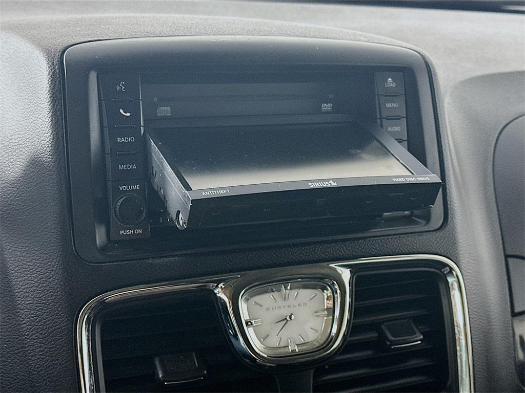 used 2014 Chrysler Town & Country car, priced at $5,885